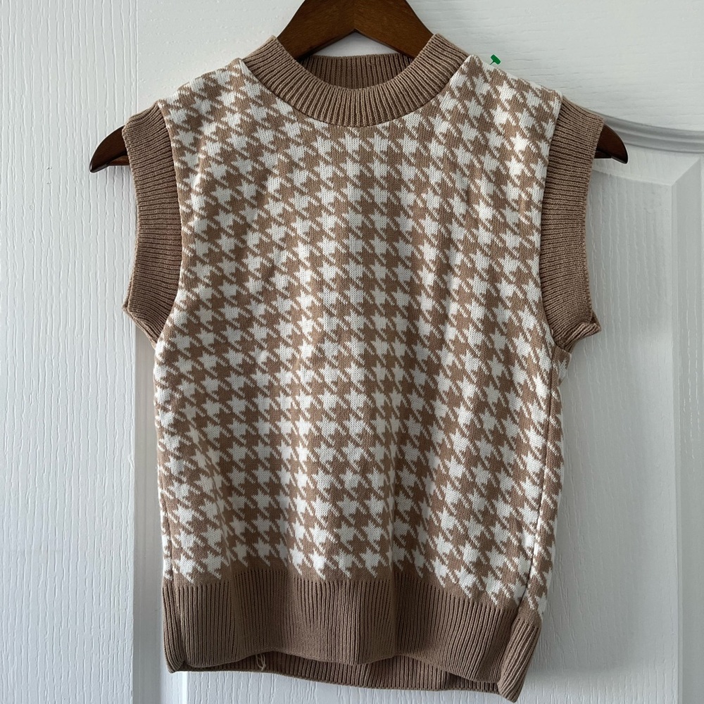 NWT sweater vest